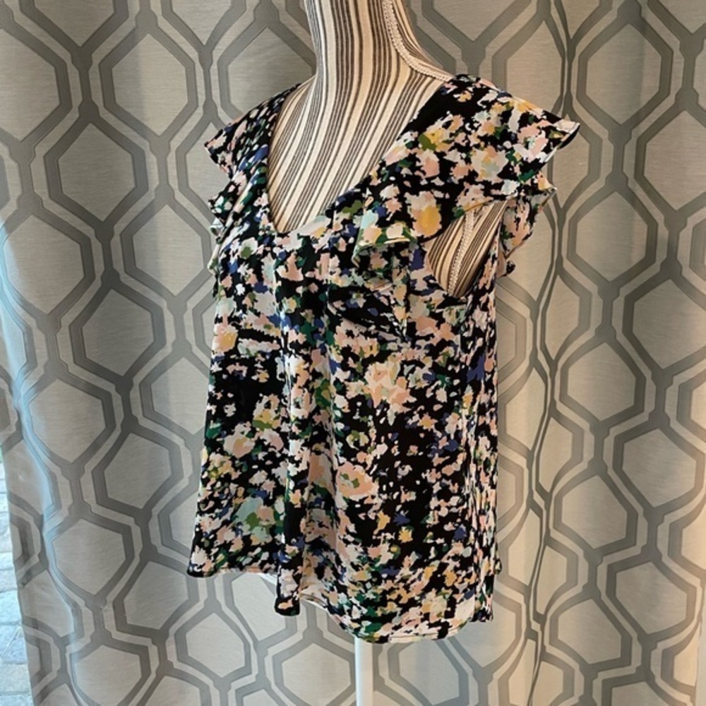 BCBGeneration Sleeveless Patterned Top